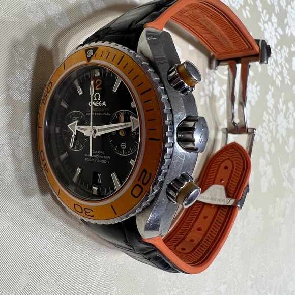 Omega SeaMaster Planet Ocean 600m Automatic Chronograph Swiss Made - Picture 9 of 15
